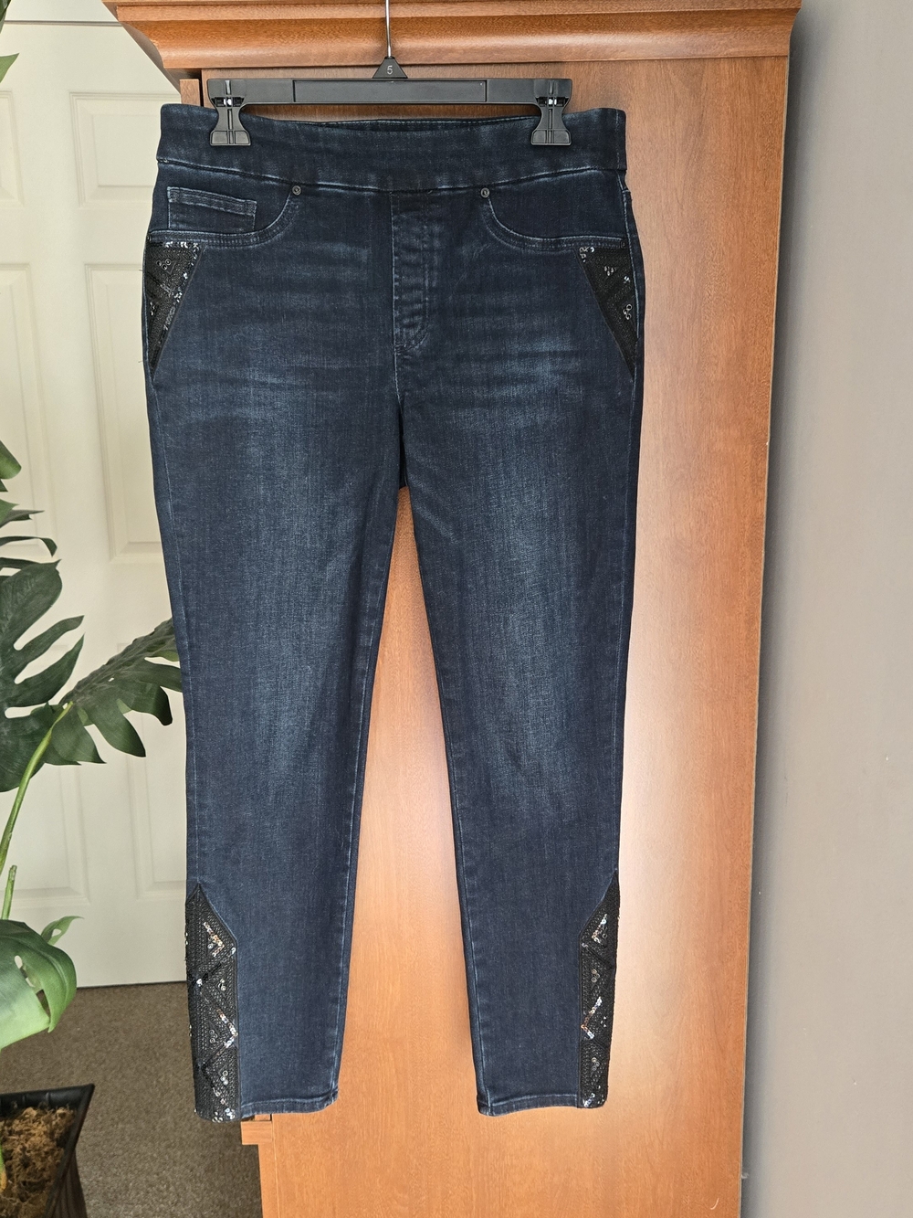 Chico's Dark Blue Skinny Jeans with Sequin Inset
